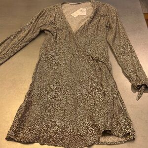 Abercrombie & fitch. Green casual mini dress. XS. NWT
